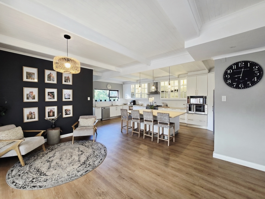 4 Bedroom Property for Sale in Bergsig Western Cape